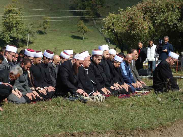 Bogajice_kamen_temeljac_za_dzamiju_2.jpg